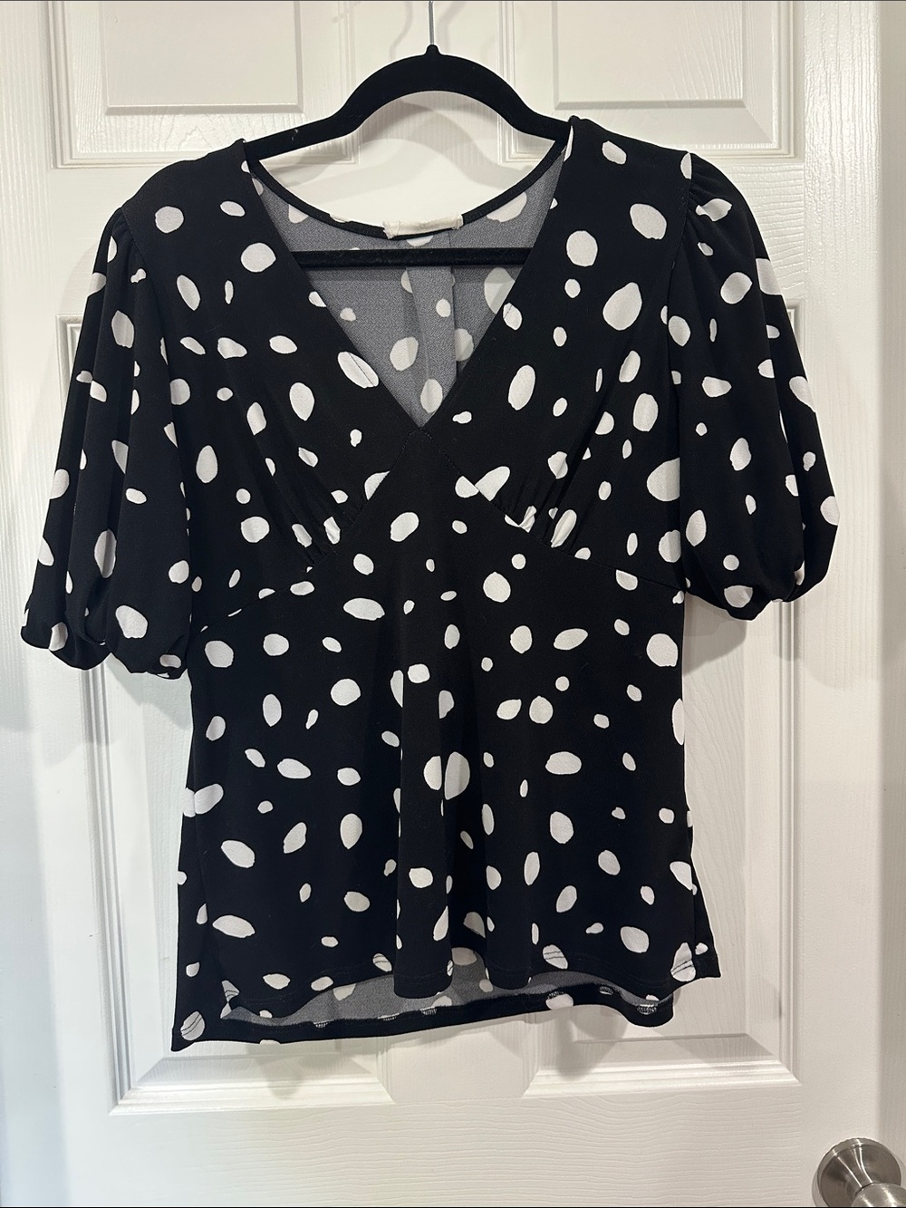 5 for $40 Black Polka Dot V-Neck Puff Sleeve Blouse